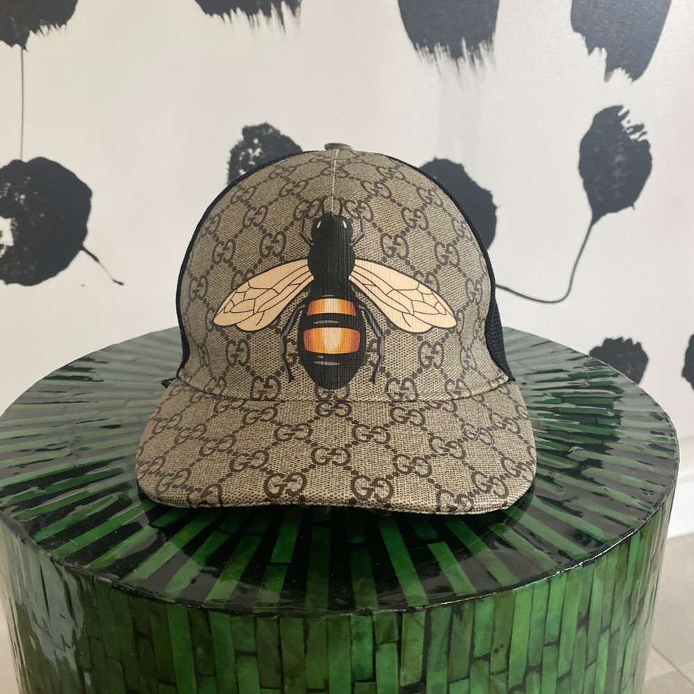 Gucci Bee Print GG Supreme Baseball Hat